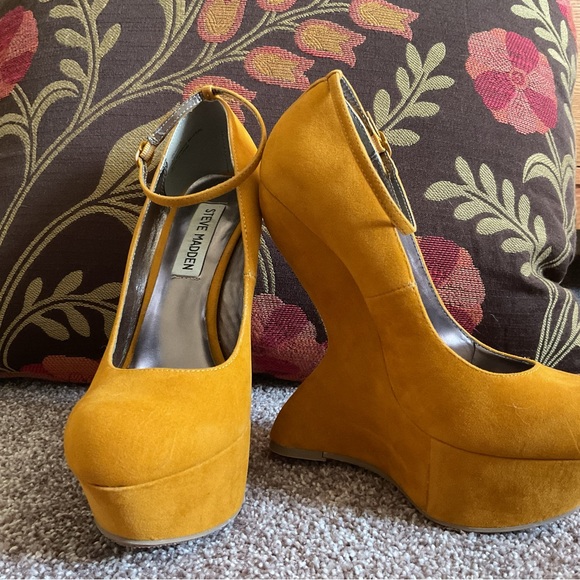 Steve Madden wedge heels - Picture 3 of 4